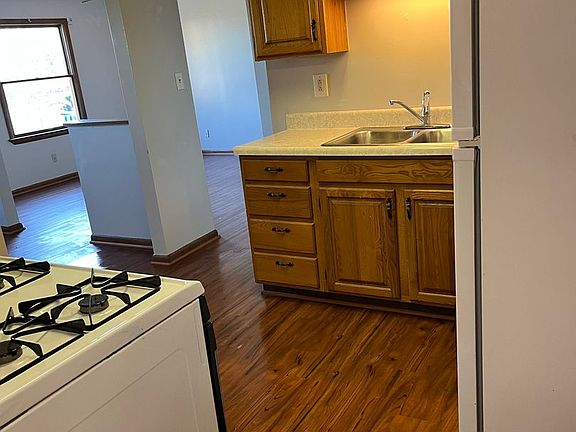3rd image of 921 Russellton Rd APT 201