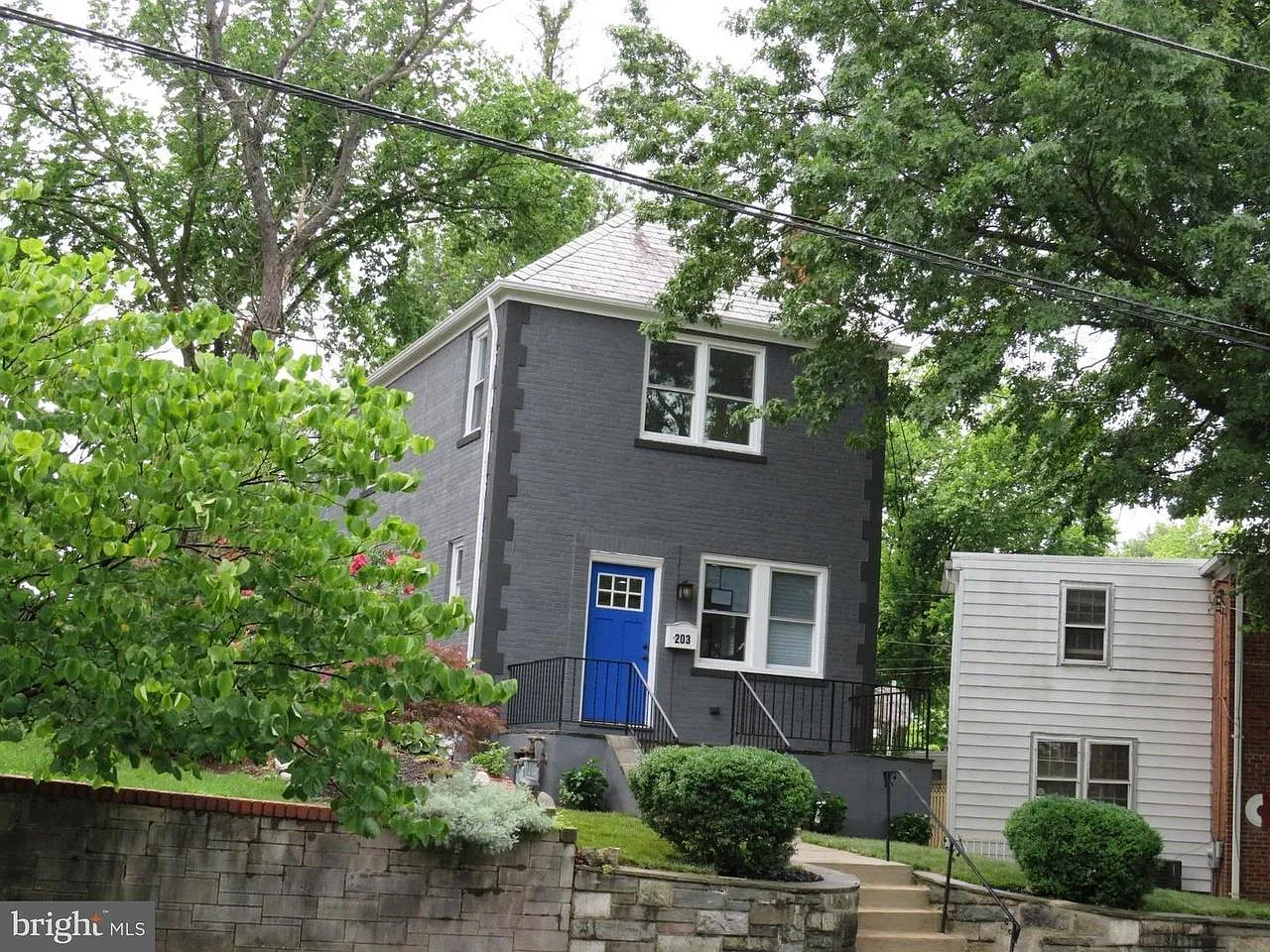 203 Peabody St NE photo 1