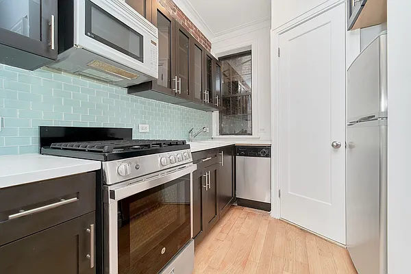 Rented by Living New York | media 8