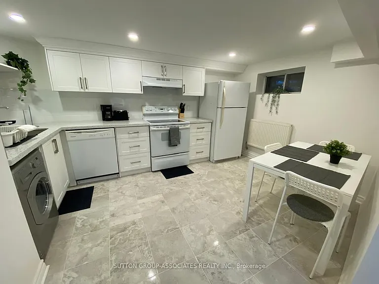 184 Madison Ave #BASEMENT — Photo 7