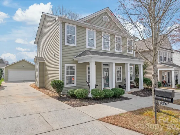 11122 Aprilia Ln, Cornelius, NC 28031