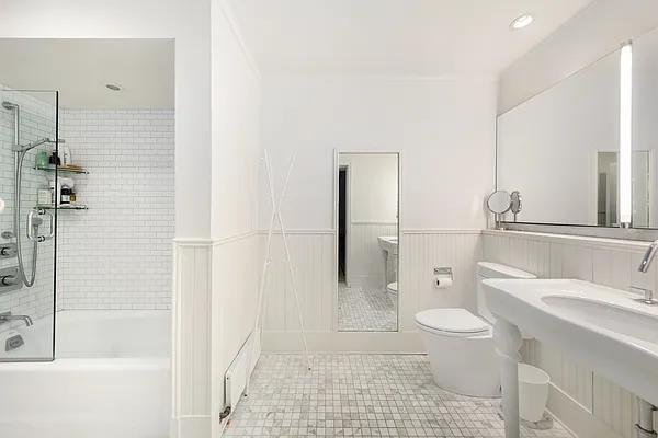 Sold by Douglas Elliman | media 10