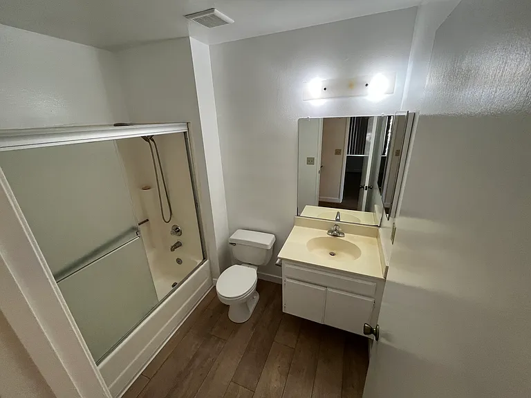 616 Summerwood Ln #1 — Photo 9