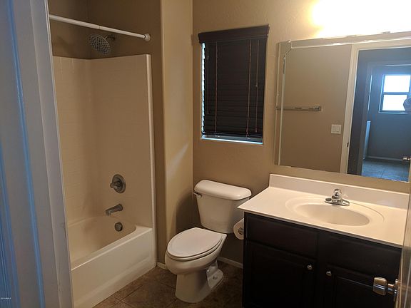 5th image of 643 S Buena Vista Ave