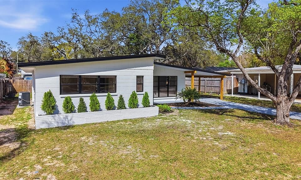 1st image of 8014 N LYNN AVENUE