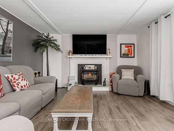 5th image of 3 Fairbirch Ct