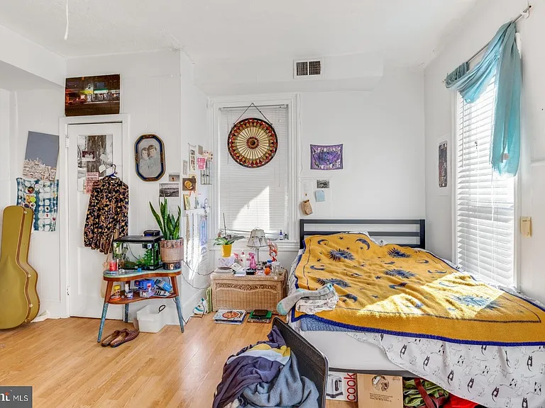 131 W Susquehanna Ave #2F — Photo 9