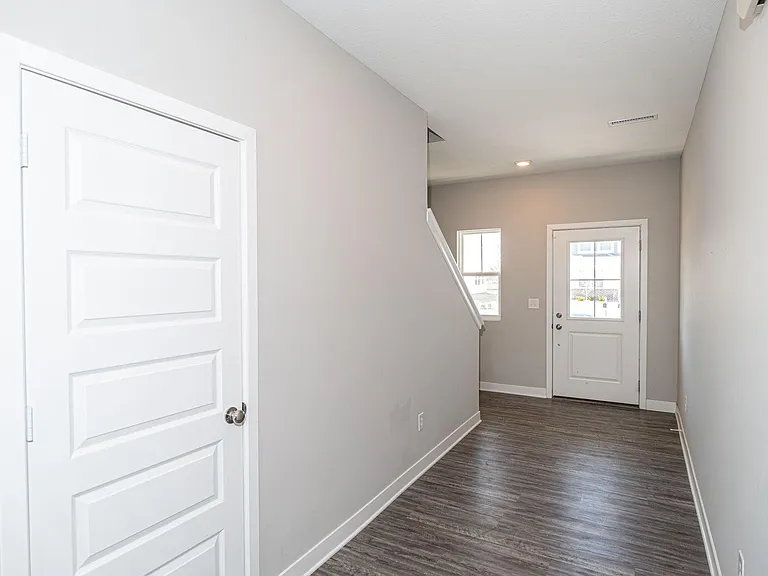 2519 Dixon Creek Dr — Photo 2