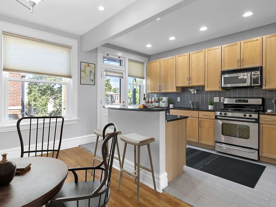 1st image of 705 Interdrive St #3S