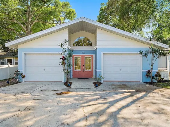 1323 PINE AVENUE NW, LARGO, FL 33770