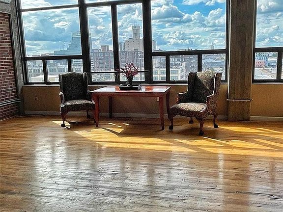 4th image of 2020 Washington Ave Unit 812