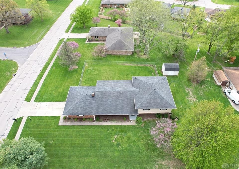 1st image of 7700 Iver Ct