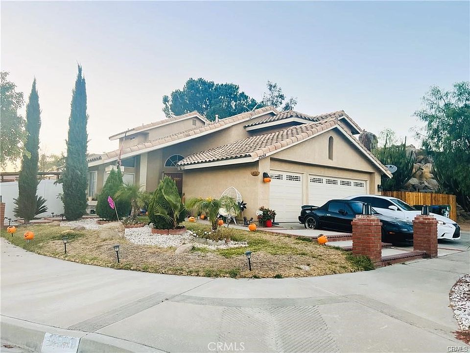 1st image of 2599 Pinnacle Dr