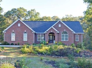 114 Chattahoochee Winds Dr, Demorest, GA 30535