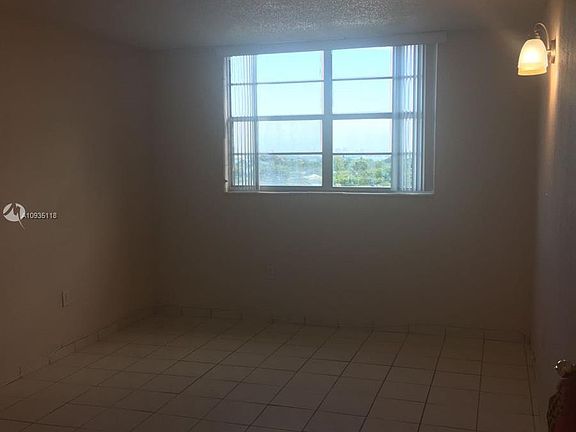 5th image of 1251 NE 108th St APT 807
