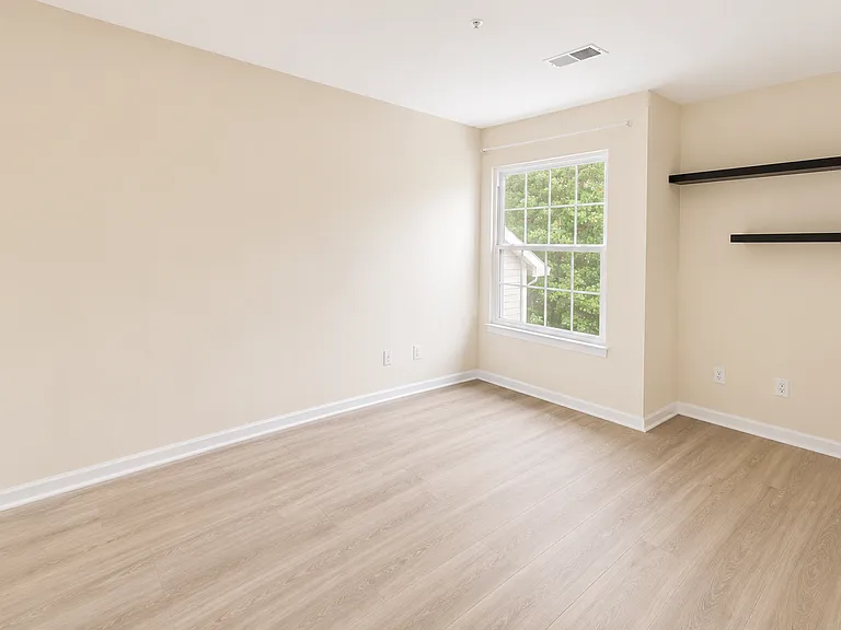 18501 Fairlight Dr #330 — Photo 4