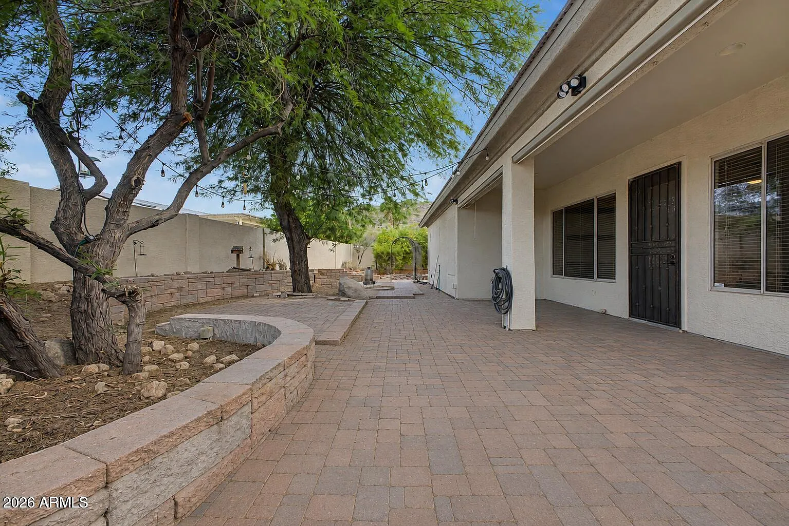 4 bed, 2.0 bath, 2256 sqft, $3,000 — Photo 2
