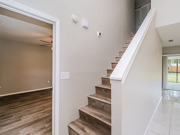 4th image of 3447 Laurel Dale Dr