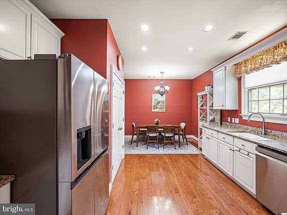 4th image of 1332 Ramseur Ln