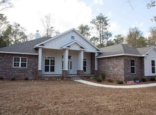 5455 Inwood Dr, Pace, FL 32571