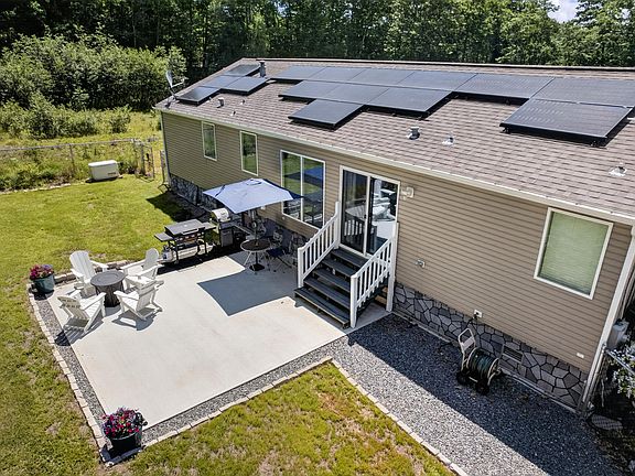 4th image of 112 Raccoon Cove Road