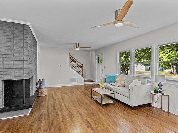 4th image of 506 W Noble St