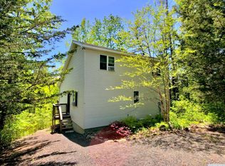 12 Trance Ct, Athens, NY 12015
