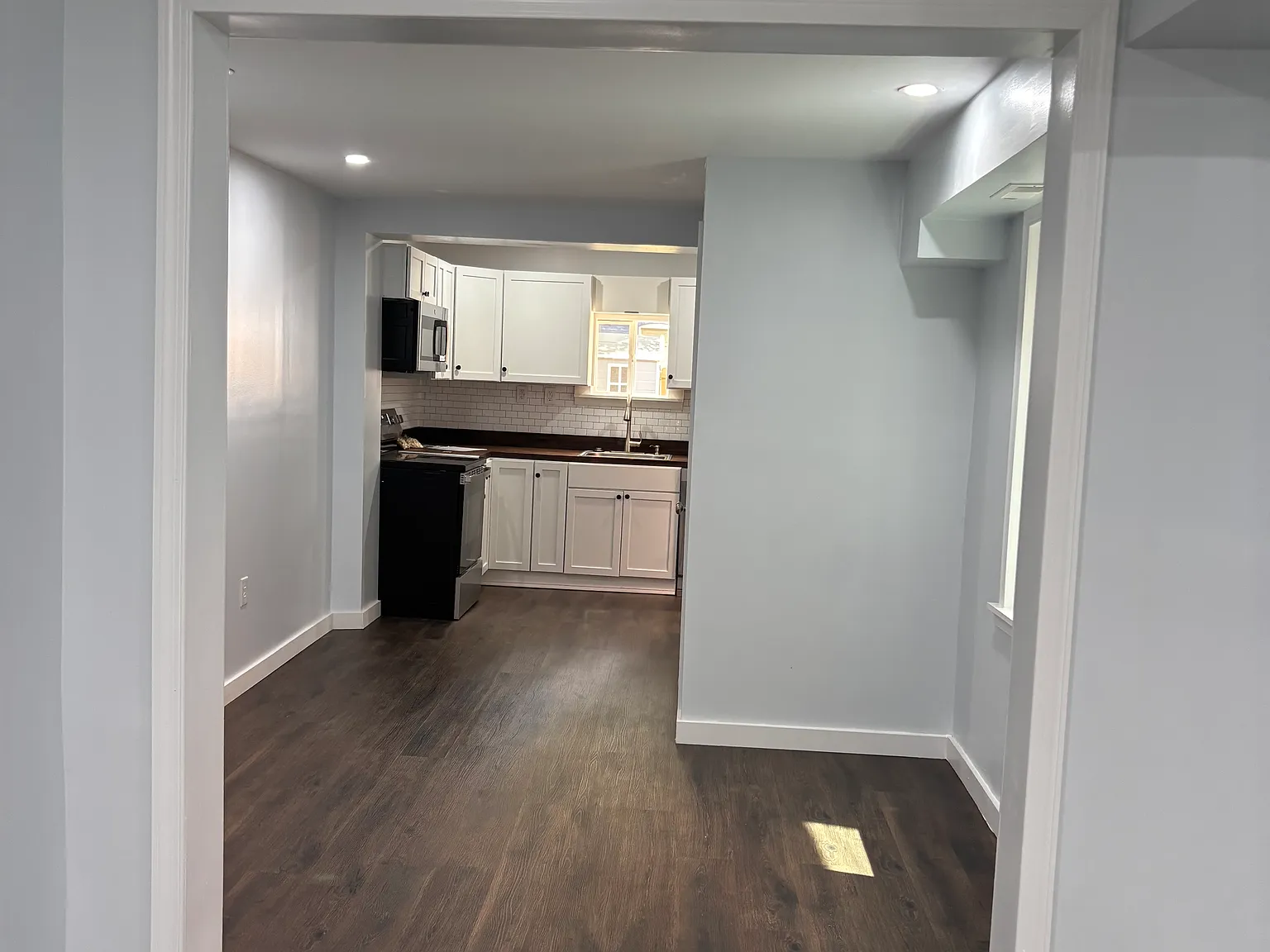 513 Manor St — Photo 4
