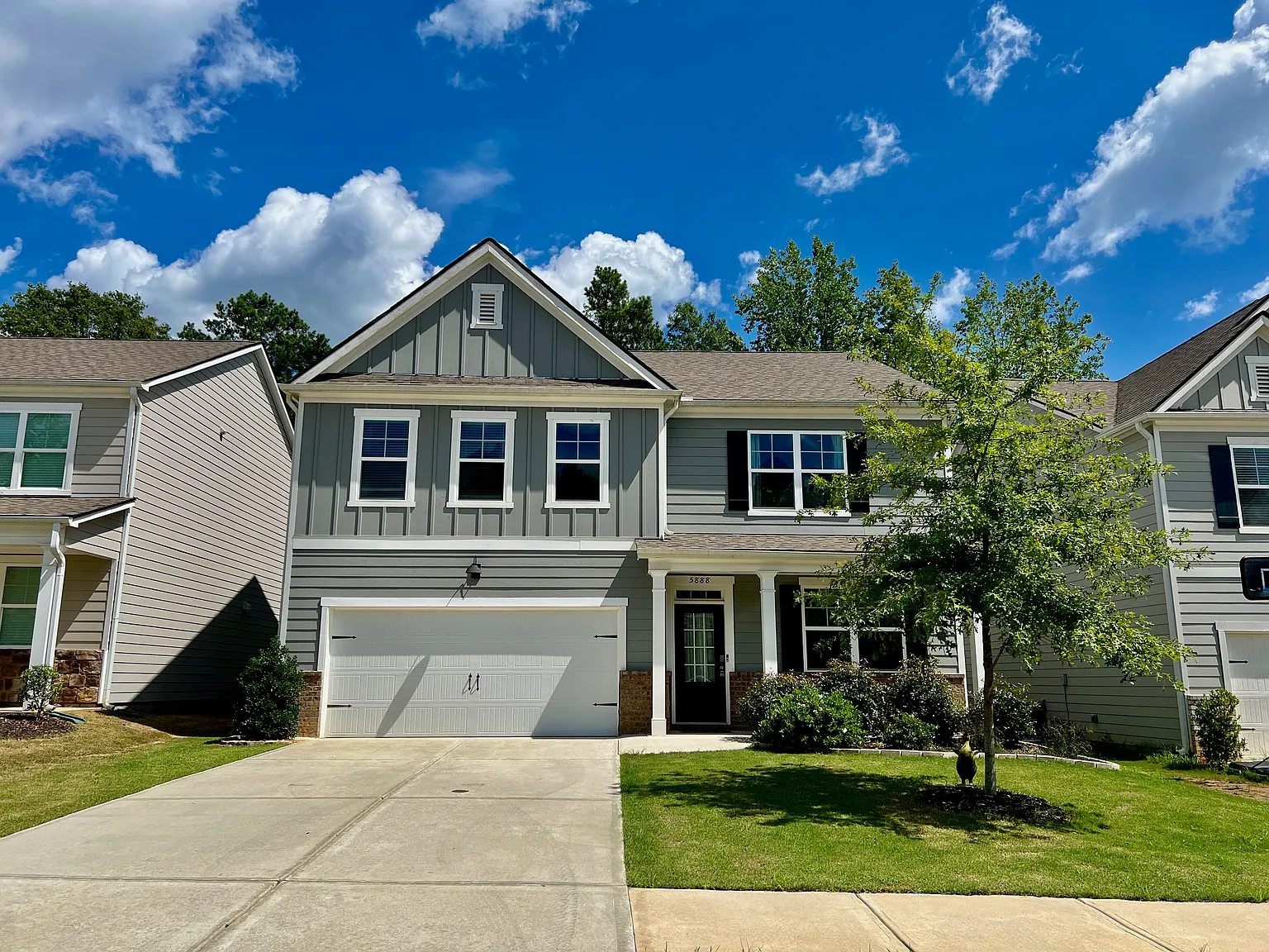 5 bed, 2788 sqft, $2,400 — Photo 1
