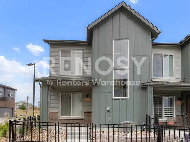 421 Millwall Cir — Photo 2