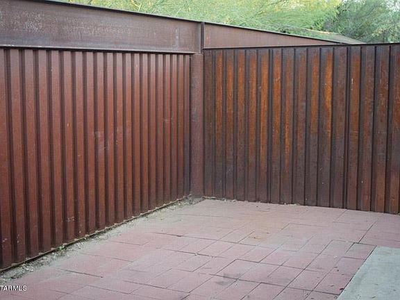 5th image of 3418 E Monte Vista Dr