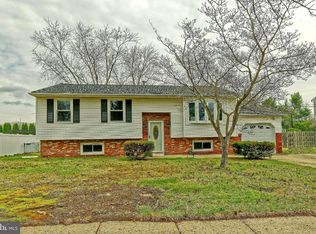 1758 Black Oak Rd, Williamstown, NJ 08094