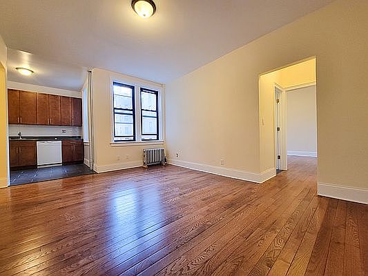 1st image of 3401 Parsons Blvd #C