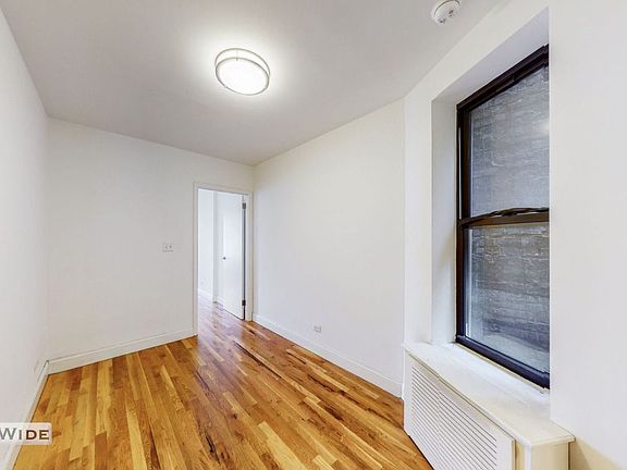 4th image of 218 E 89th St APT 4E