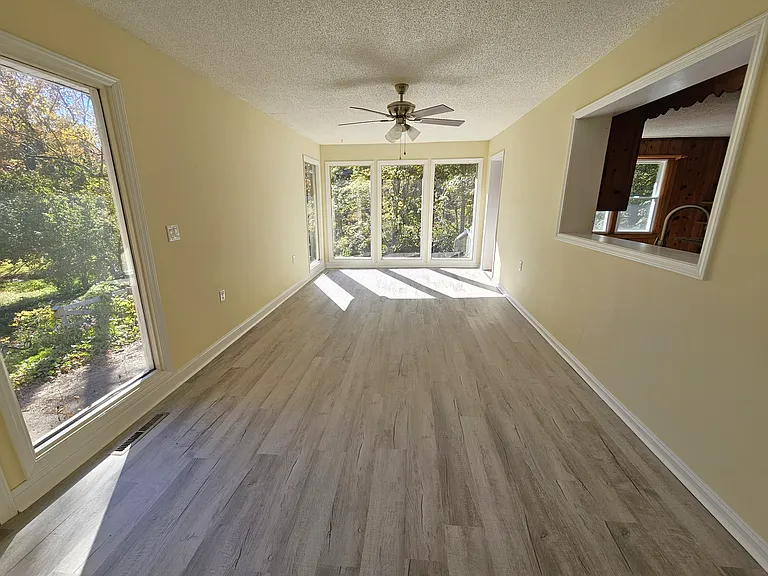 609 Memorial Drive Ext — Photo 10