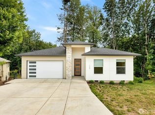 122 Surfview Dr, Kelso, WA 98626