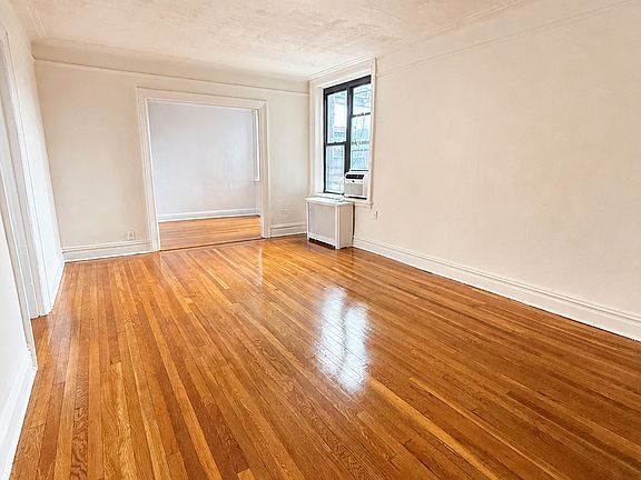 2nd image of 10901 72nd Rd APT 4A