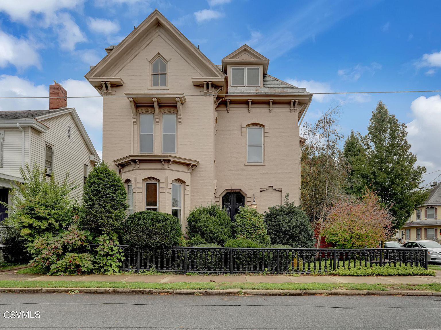 201 N Front St, Milton, PA 17847 Zillow