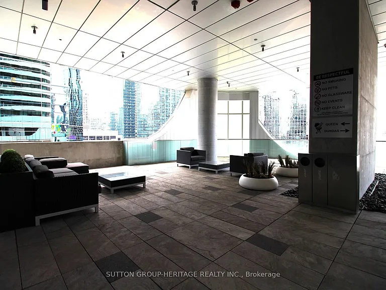 197 Yonge St #4714 — Photo 22