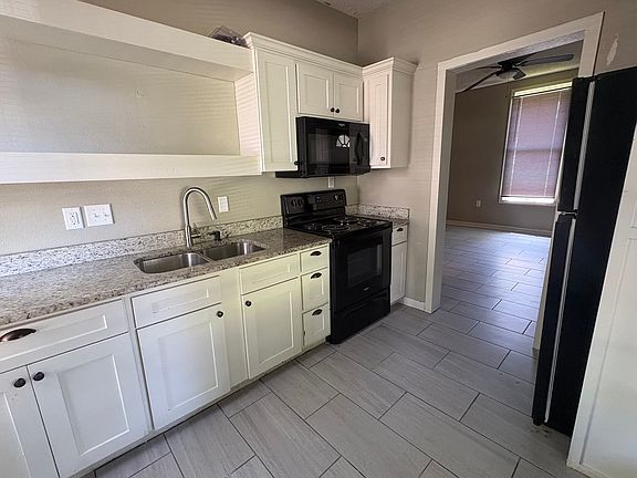 4th image of 4411 W 10th St