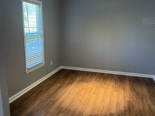 531 Willson St APT 4, Greenwood, SC 29649