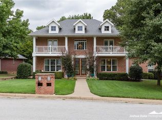 1402 Barberry Ln, Bentonville, AR 72712
