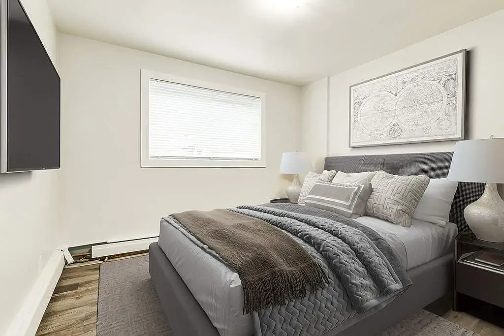 Phelips Apartments — Photo 4
