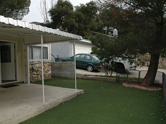 2nd image of 15537 Calle Hermosa