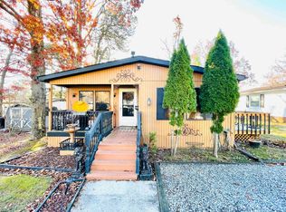 12 Holly Ct, Mays Landing, NJ 08330