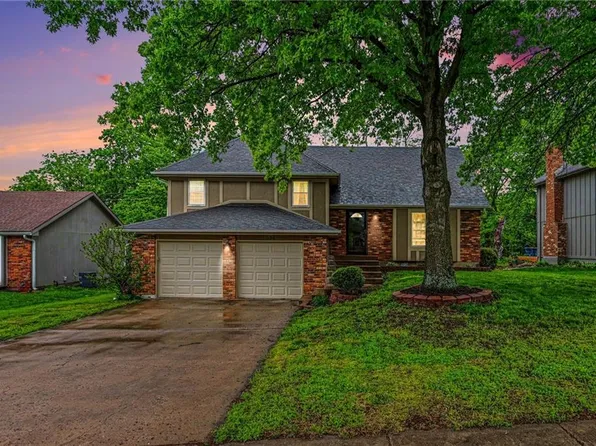 536 E 125th Ter, Olathe, KS 66061