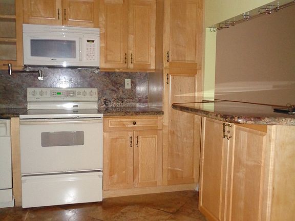 5th image of 15533 Miami Lakeway N APT 105