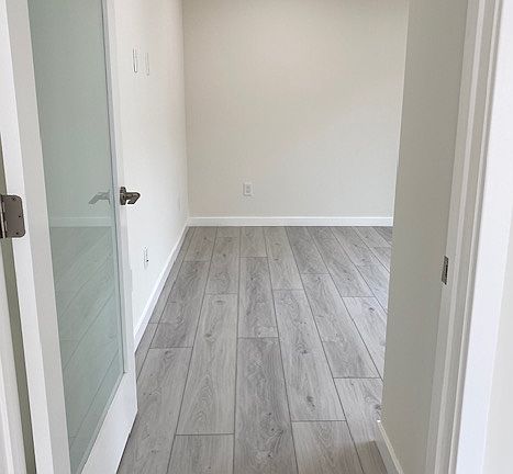 4th image of 817 E Garfield Ave #A