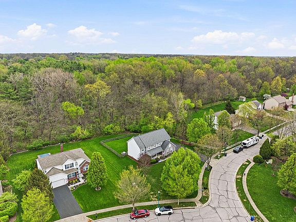 5th image of 201 Farmwood Pl
