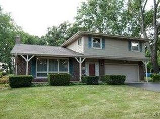 4805 Valerie Dr, Crystal Lake, IL 60014
